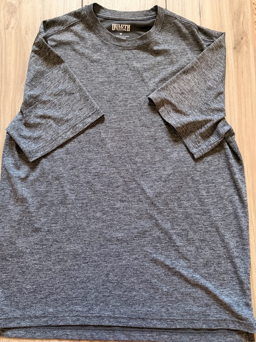 Duluth Trading Co Performance Crew Neck Shirt Gray Heather Short Sleeve Medium